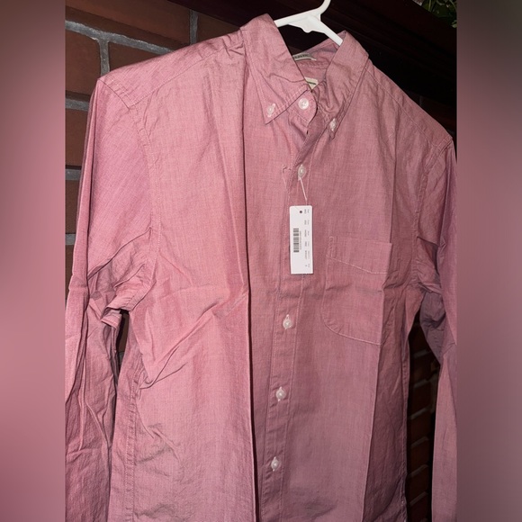 Men’s Button Down - Picture 5 of 8